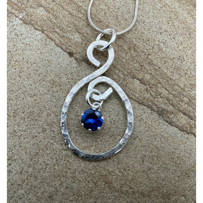 Sapphire pendant from Jan's collection. 