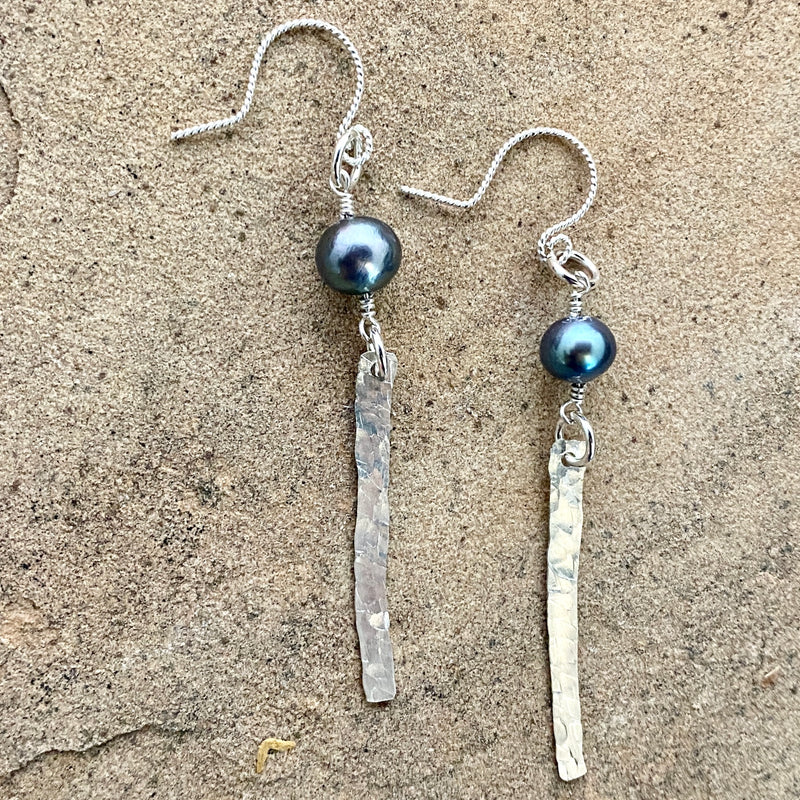 #585 Gray Pearl & Hammered Sterling