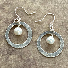 #617 Sterling Circle Earrings w/Pearls