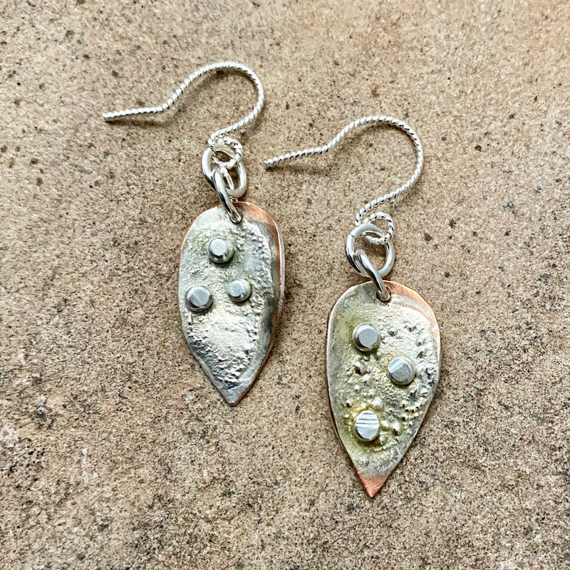 #787 Leaf Earrings w/Raindrops