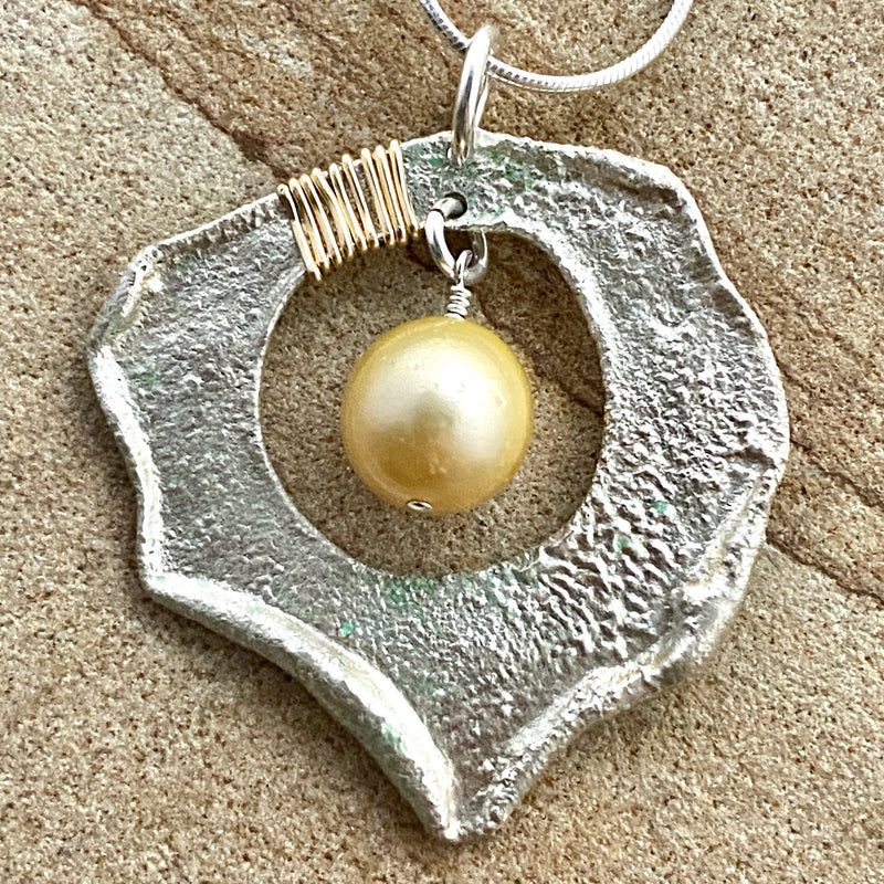 Pendulum w/Gold South Sea Pearl #433
